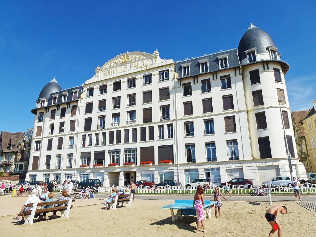 Paradis Les Pieds Sur Le Sable Trouville Palace Δωμάτιο φωτογραφία